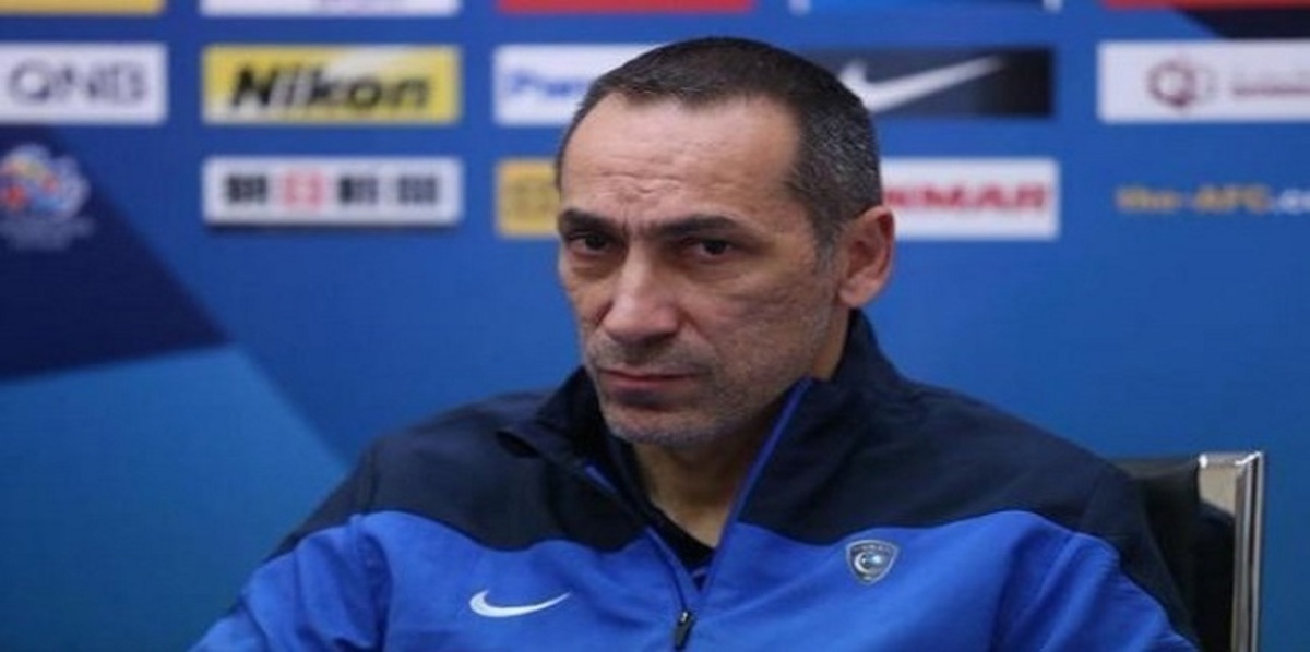 أبناء دونيس يساندون الهلال في ديربي الرياض (صورة)