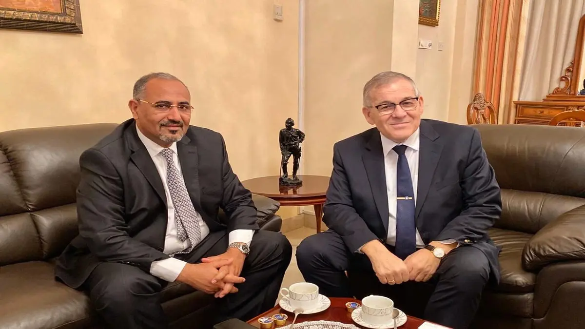 اليمن.. رئيس "الانتقالي الجنوبي" يواصل حراكه الدبلوماسي من الرياض