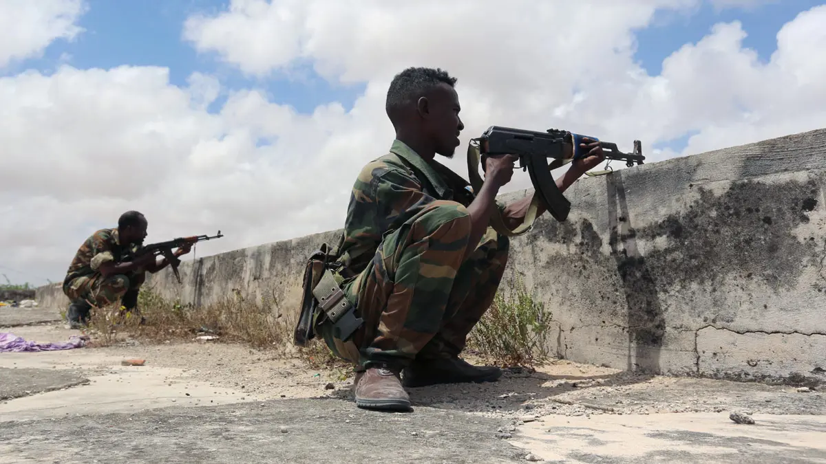 الجيش الأمريكي يعلن مقتل 24 متشددًا في غارة جوية بالصومال