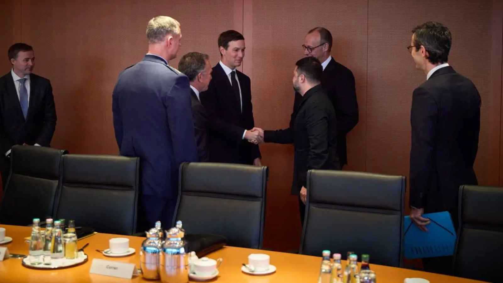 محادثات السلام بين أوكرانيا وأمريكا تستأنف في برلين الاثنين