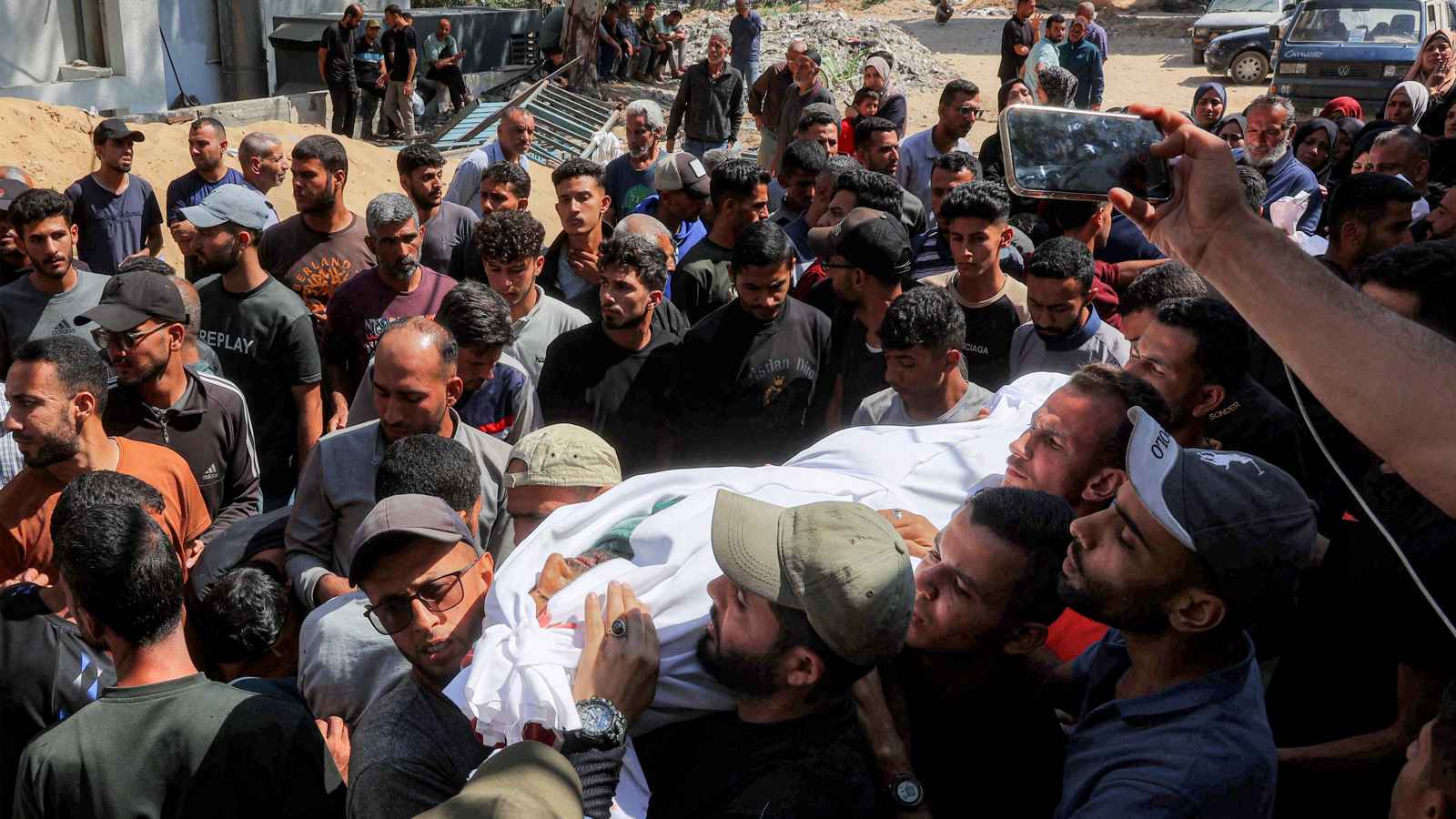 لندن تطالب بتحقيق مستقل في "قتلى مساعدات غزة"