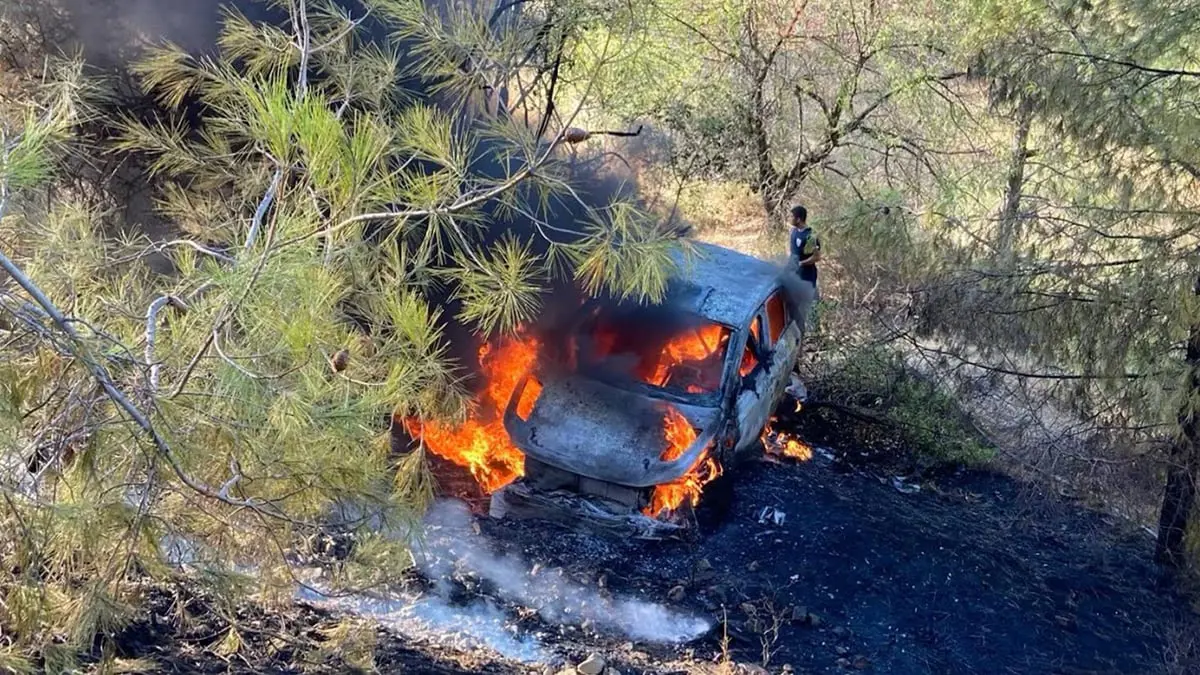 احتراق سيارة ناصر العطية في رالي قبرص (فيديو)