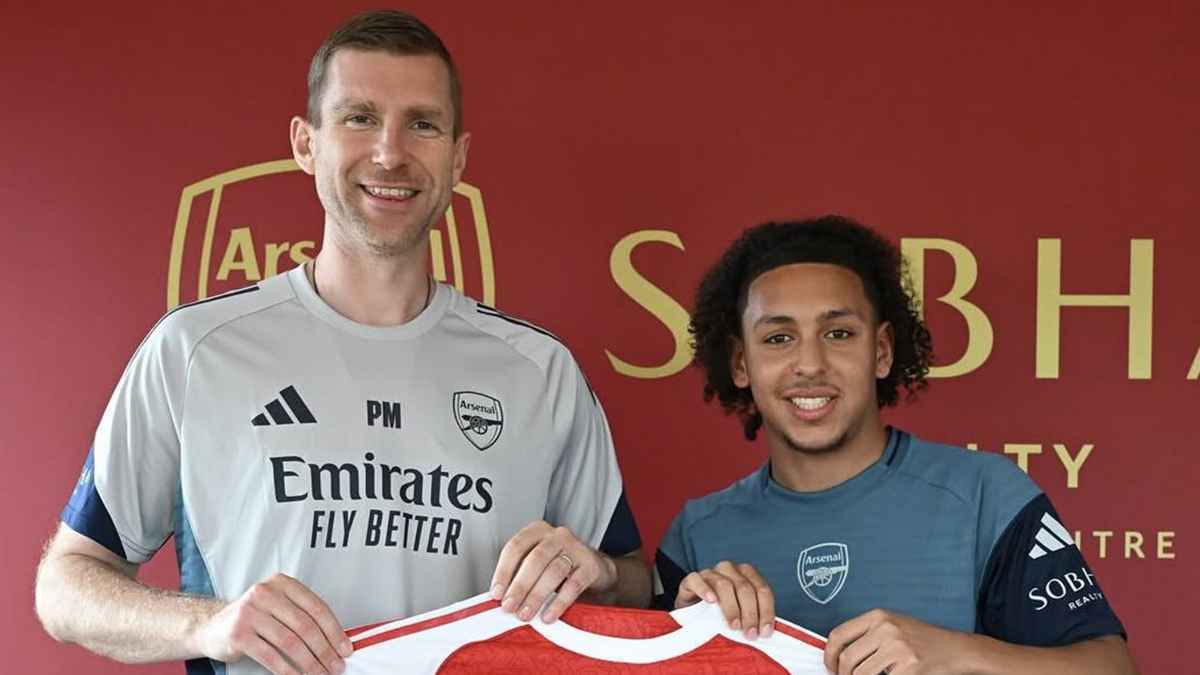 آرسنال يوقع عقدا رسميا مع نجم مصري