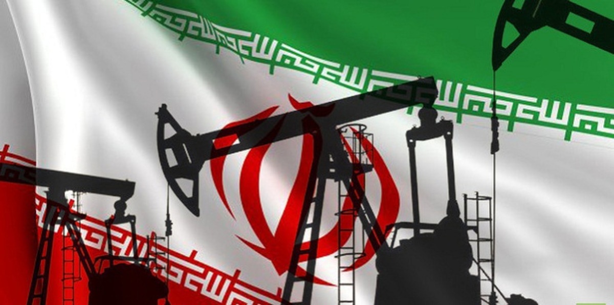 إيران تعتزم توقيع عقد بعيد المدى لبيع نفط إلى إيطاليا