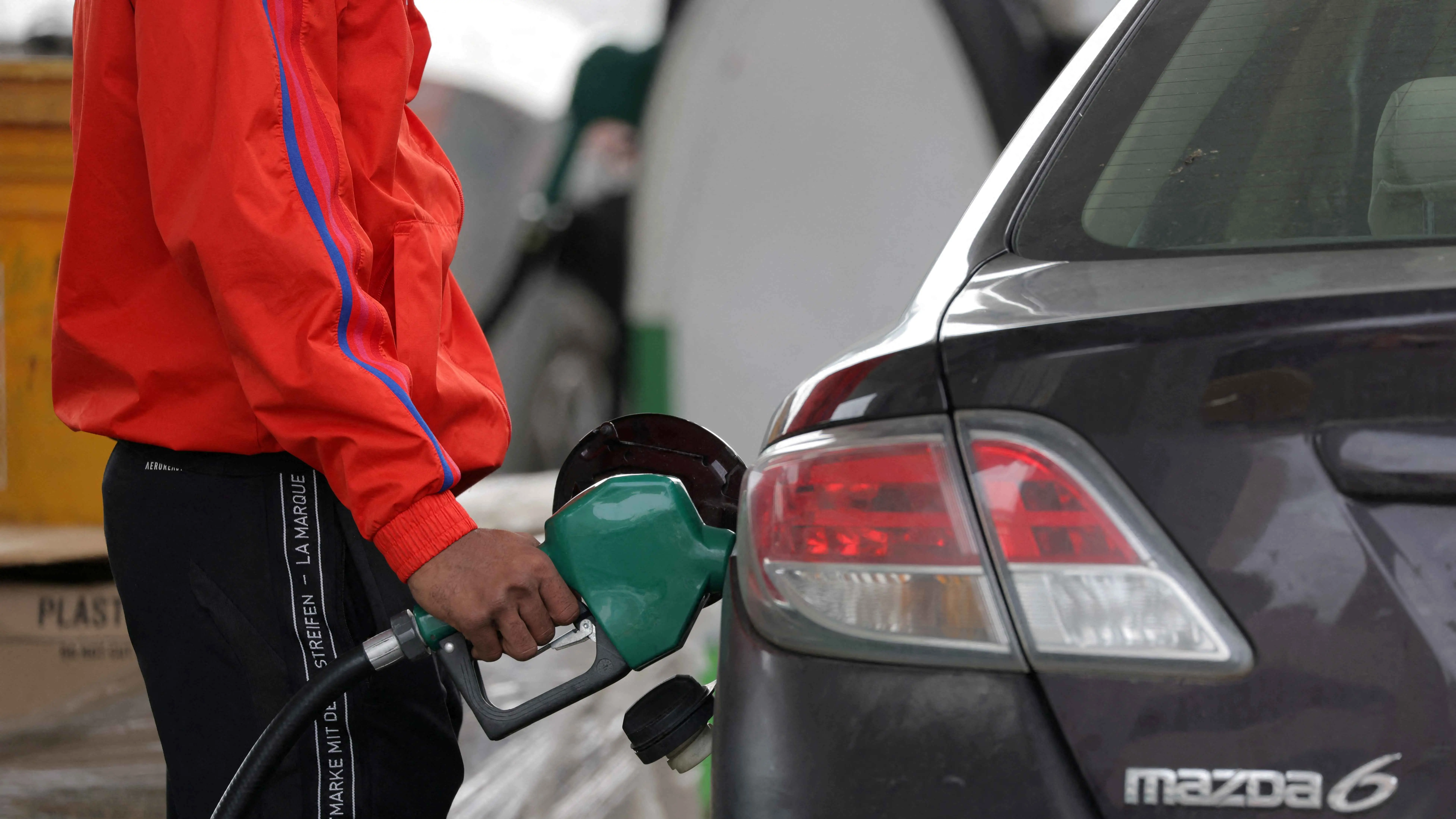 صعود النفط بدعم بيانات عن انخفاض كبير في مخزونات الخام الأمريكية‎