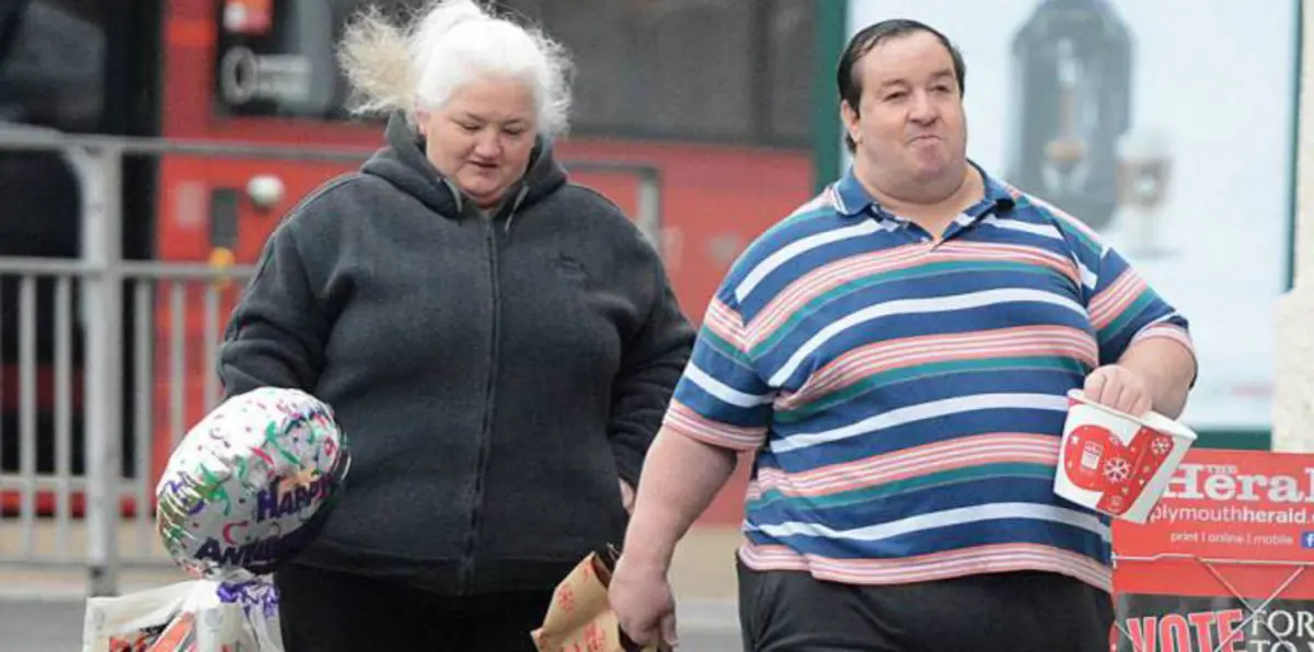 سمنة الوالدين ربما ترتبط بتأخر نمو الأبناء