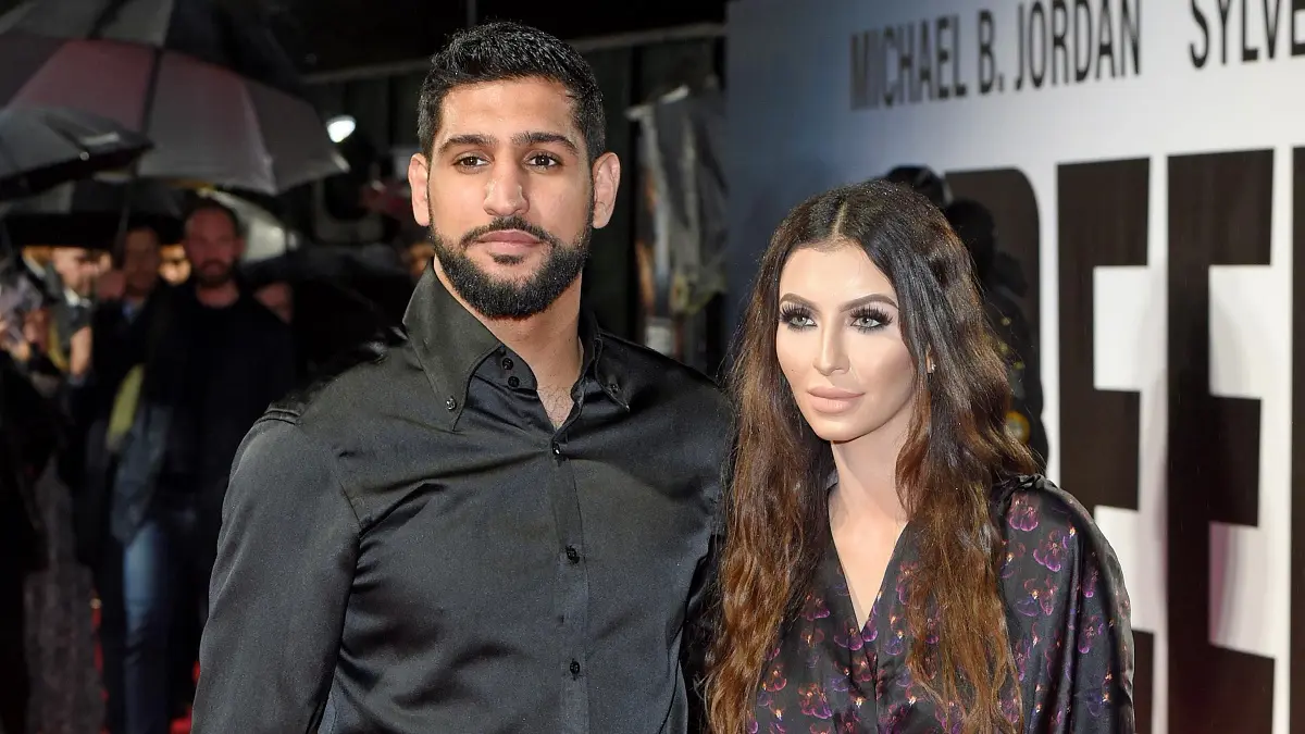 الكشف عن فيديو لحظة السطو المسلح على أمير خان وزوجته