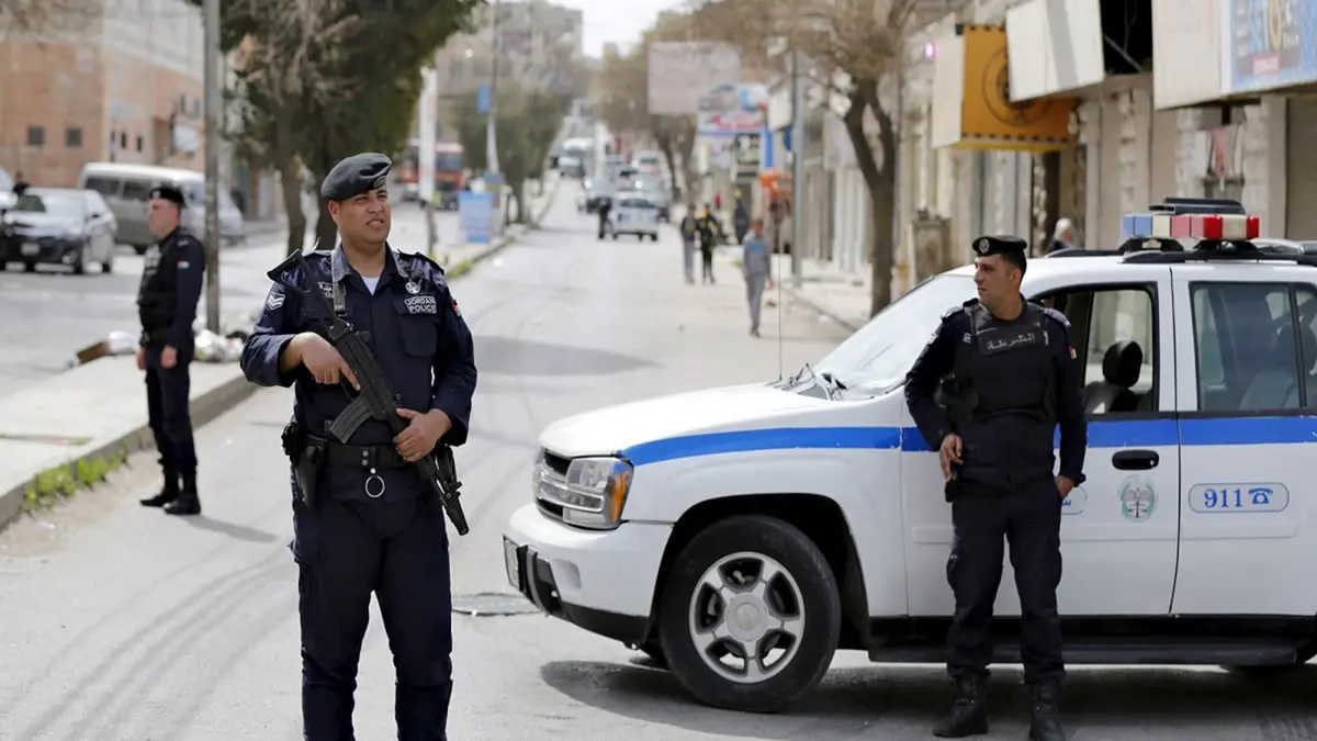 الأردن.. إطلاق نار يستهدف رئيس مركز أمني في السلط