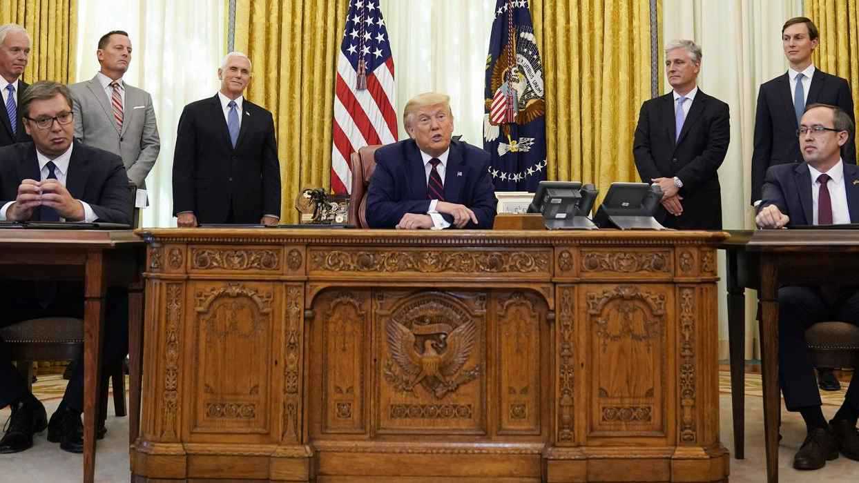 غليان في البلقان.. هل يتدخل ترامب لتهدئة "حديقة الأطلسي"؟