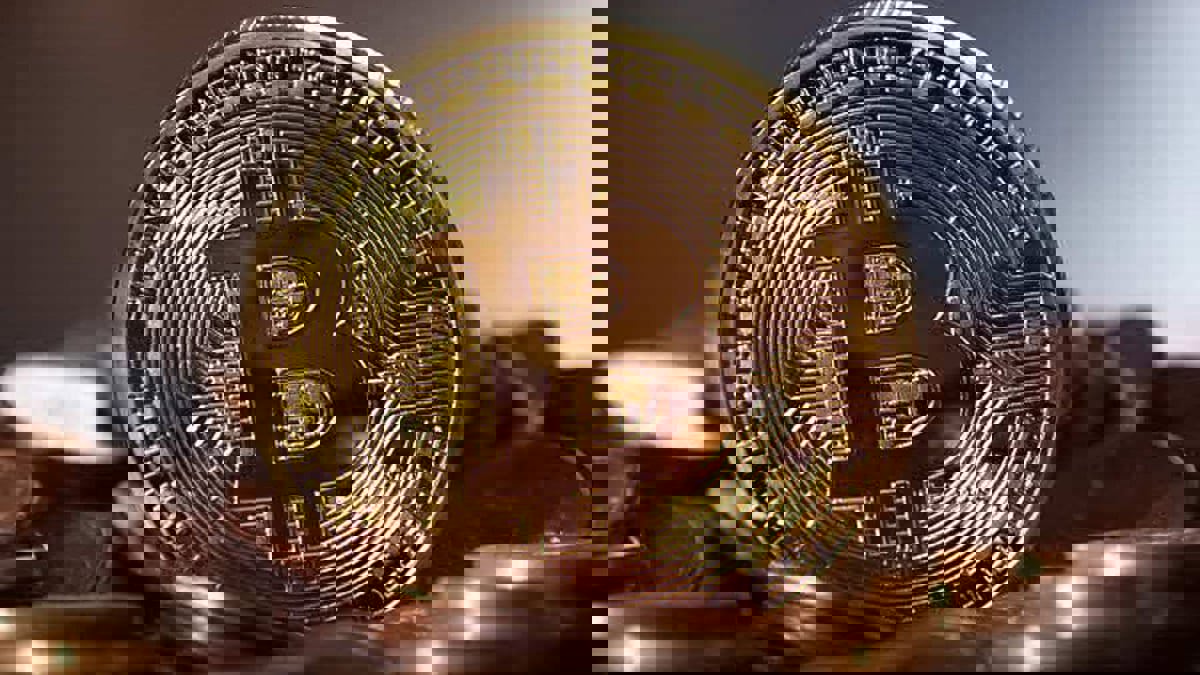 بيتكوين عند أعلى مستوى لها خلال 6 أشهر مع الإقبال على المخاطرة