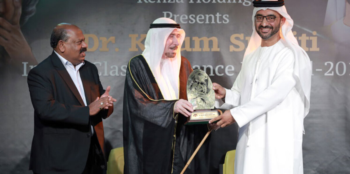 خالد الظنحاني يفوز بجائزة الرئيس الهندي الراحل "عبد الكلام" للتميّز الثّقافي