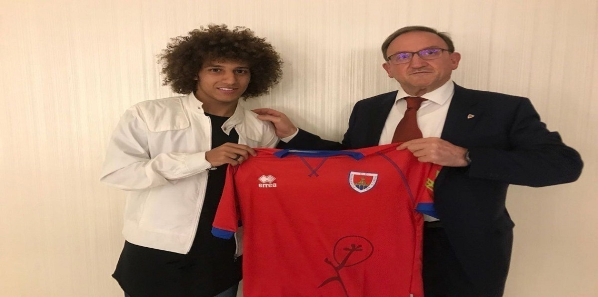 المهاجم السعودي علي النمر المعار لنومانسيا الإسباني يصنع هدفًا في أول مبارياته (صور