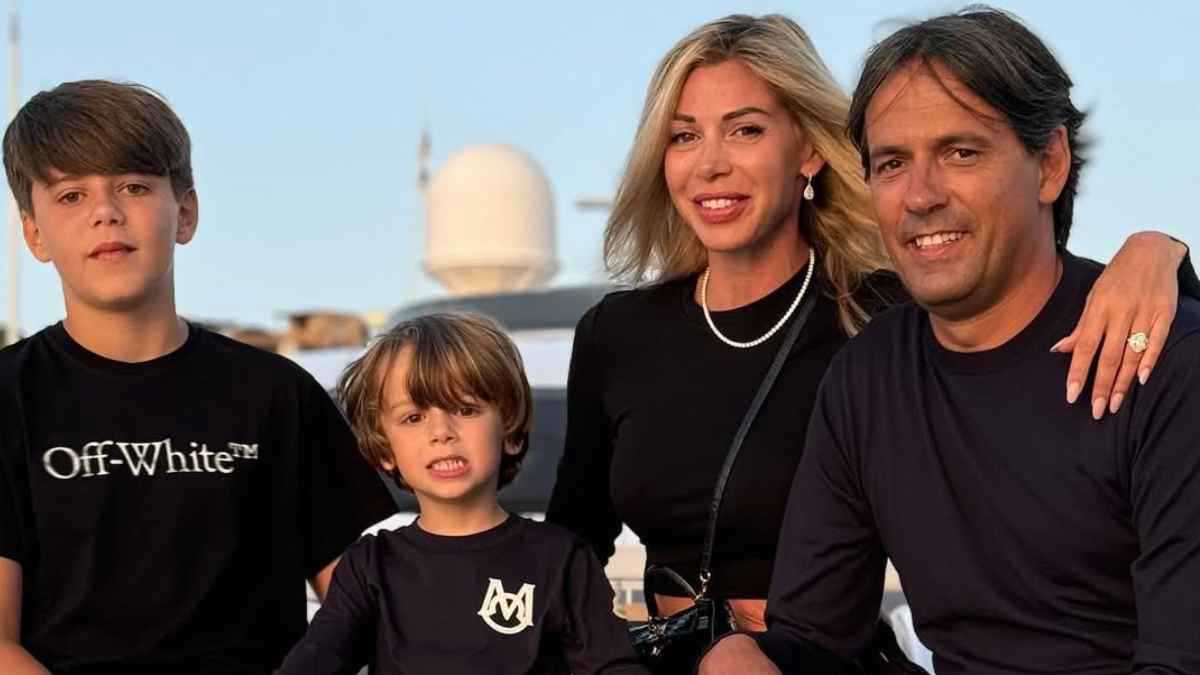 رد فعل زوجة إنزاغي بعد أول ظهور لابنها مع الهلال السعودي (صورة)