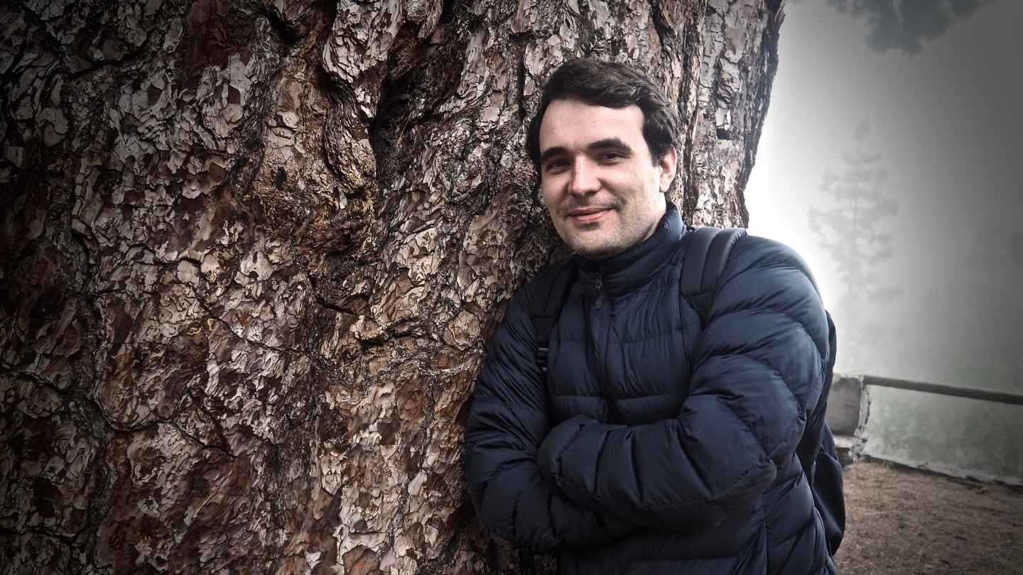 بتهمة "الإشادة بالإرهاب".. القضاء الجزائري يؤيد سجن صحفي فرنسي 7 سنوات