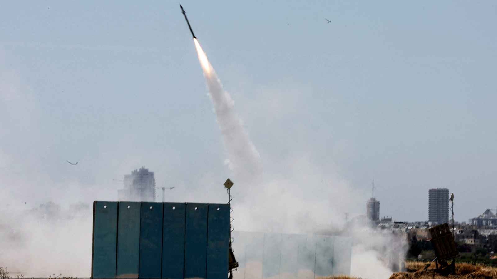 الجيش الإسرائيلي: صواريخ أُطلقت من غزة وسقطت في مناطق مفتوحة