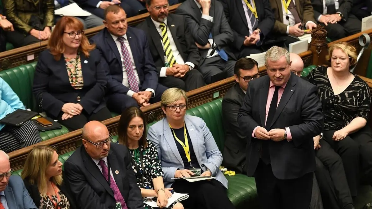 حزبان بريطانيان سيسعيان للدفع بإجراء انتخابات في 9 ديسمبر