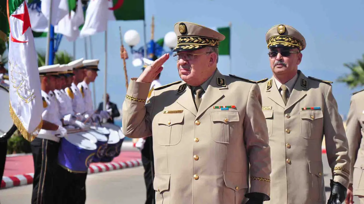 قائد الأركان الجزائري: واثقون من قدرة شعبنا على تجاوز المحنة ودحر التدخل الأجنبي (فيديو)