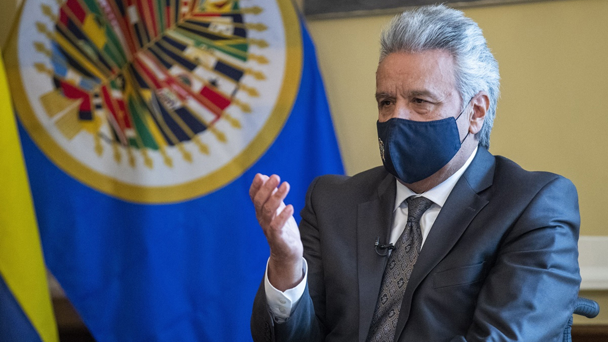 هبوط اضطراري لطائرة الرئيس الإكوادوري في الولايات المتحدة