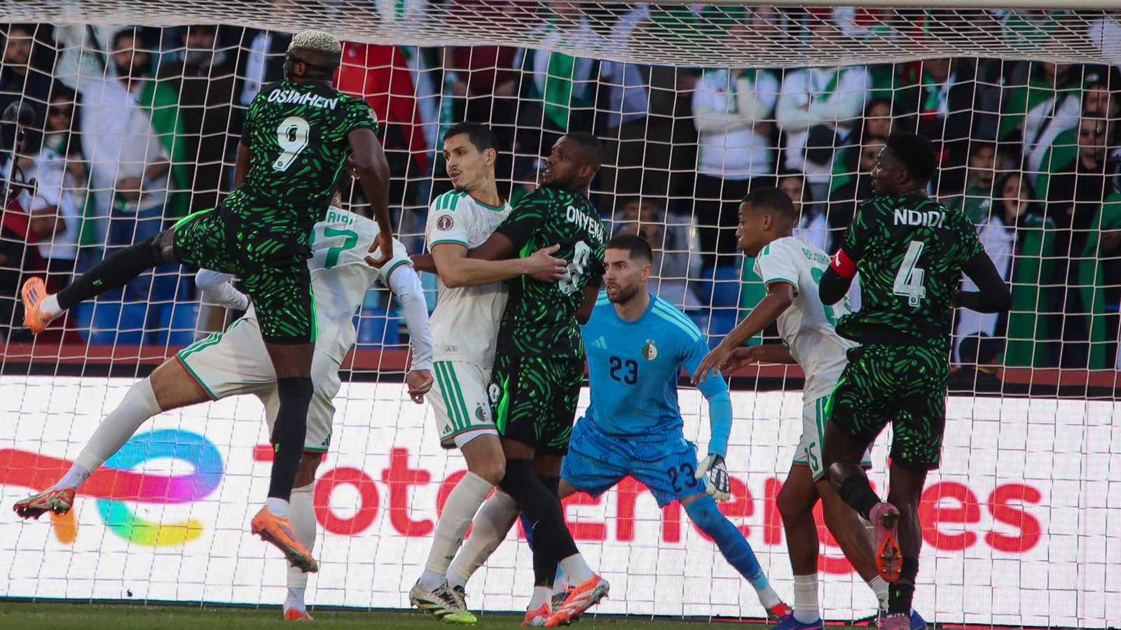 نيجيريا تقصي الجزائر وتتأهب لمواجهة المغرب بنصف نهائي أمم إفريقيا (فيديو)