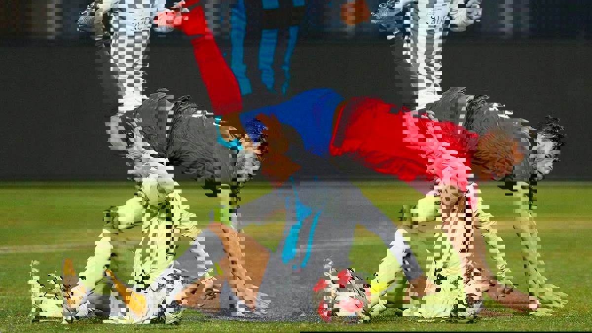 الموعد والقنوات الناقلة لمباراة الأهلي ضد بيراميدز في كأس مصر