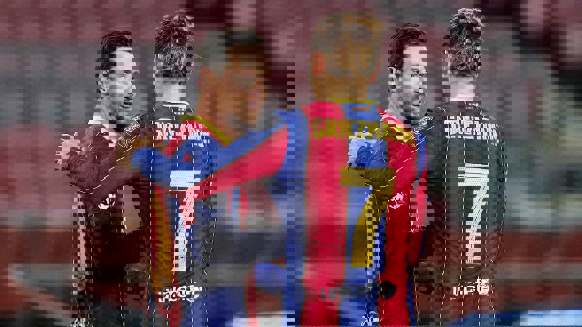 غريزمان يرد على أنباء توتر علاقته مع ليونيل ميسي