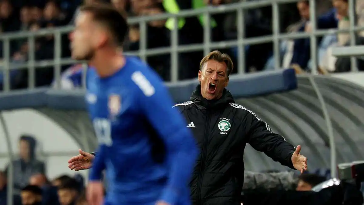 الاتحاد السعودي لكرة القدم يحسم مصير رينارد