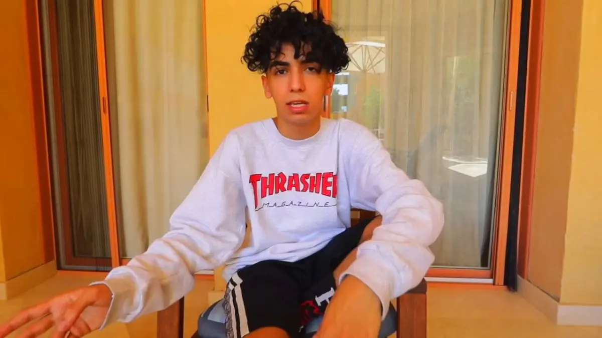 نجم "السوشيال ميديا" السعودي "دايلر" يعلن خطوبته (صورة)