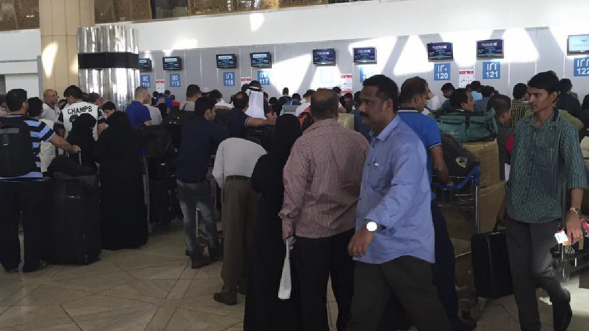 السعودية تسمح للأجانب بمغادرة أراضيها