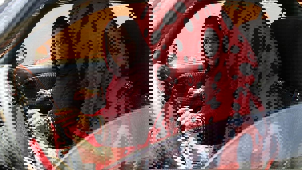 أفغانستان.. طالبان تطلب وقف إصدار تراخيص قيادة للنساء