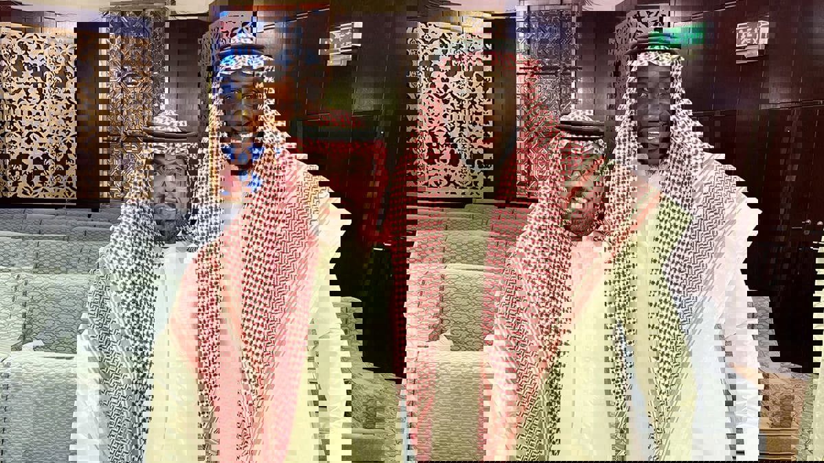 موسى ماريغا بالزي السعودي في حفل زفاف عبدالله الحمدان (فيديو)