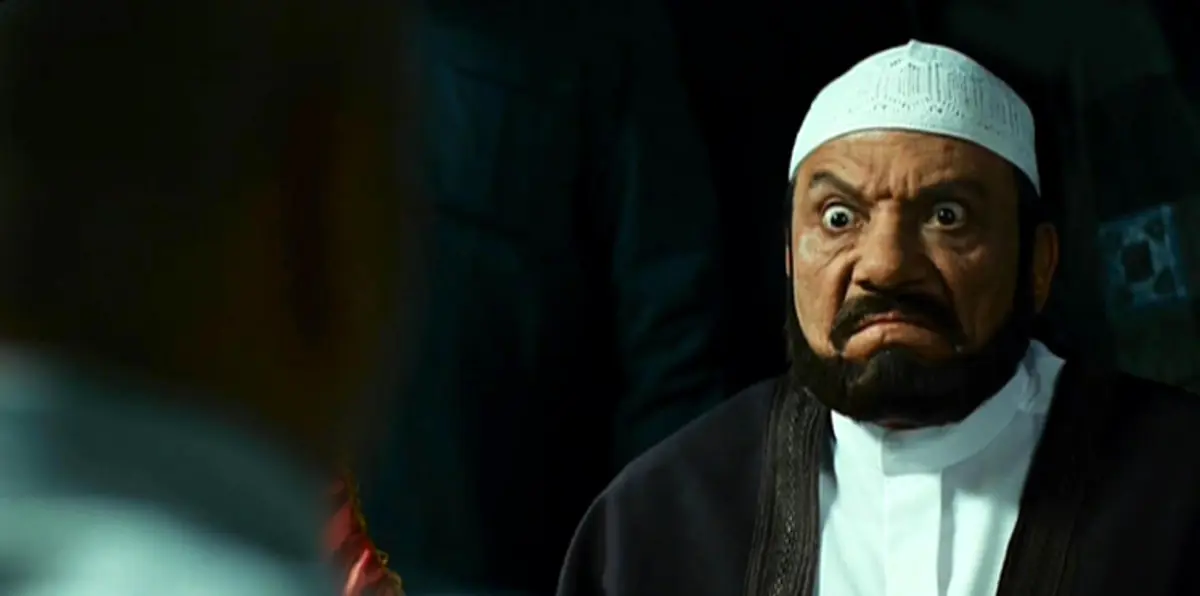 عبر "إرم نيوز".. عادل إمام يعلّق على تفجير الكنيسة المصرية