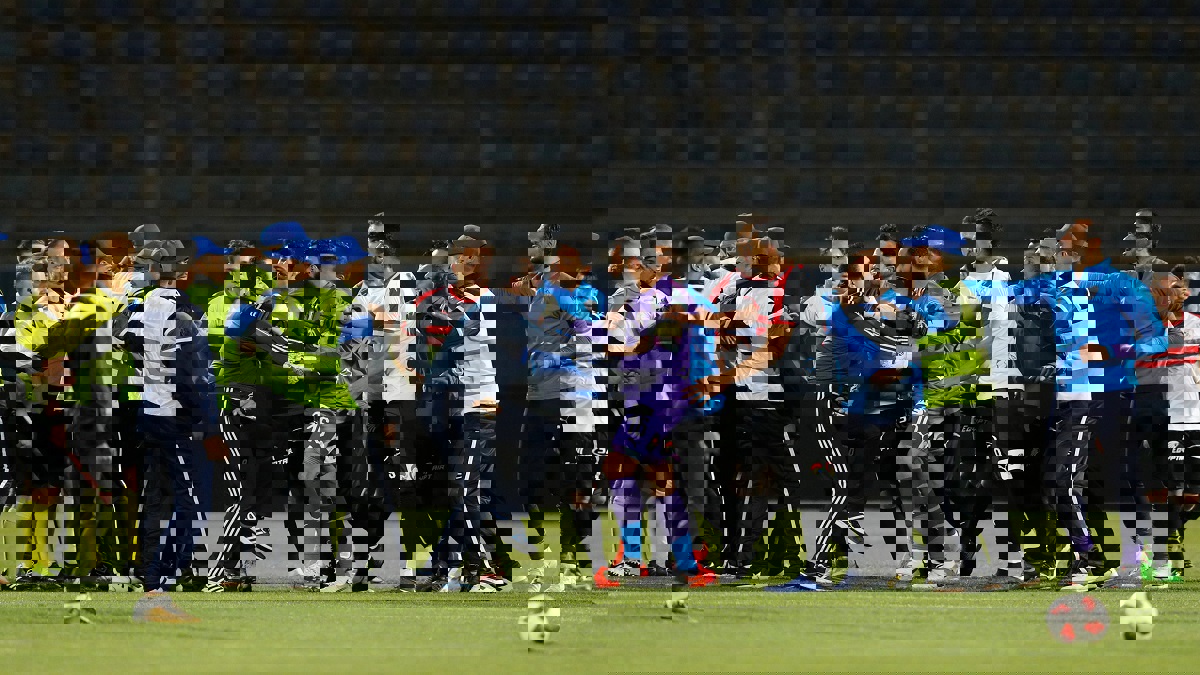 ثنائي الزمالك يحصلان على وعد برفع العقوبات الموقعة ضدهما بعد أحداث مباراة بيراميدز