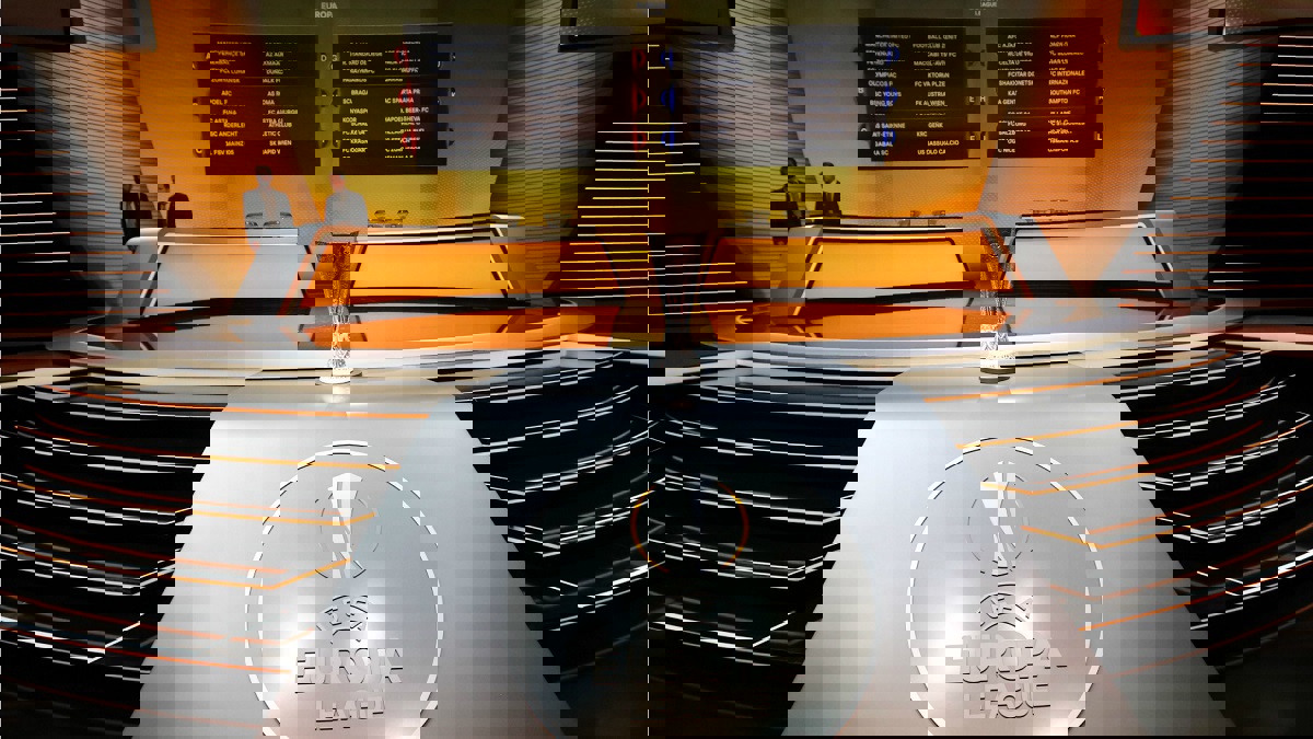 موعد قرعة دور الـ16 للدوري الأوروبي والفرق المتأهلة