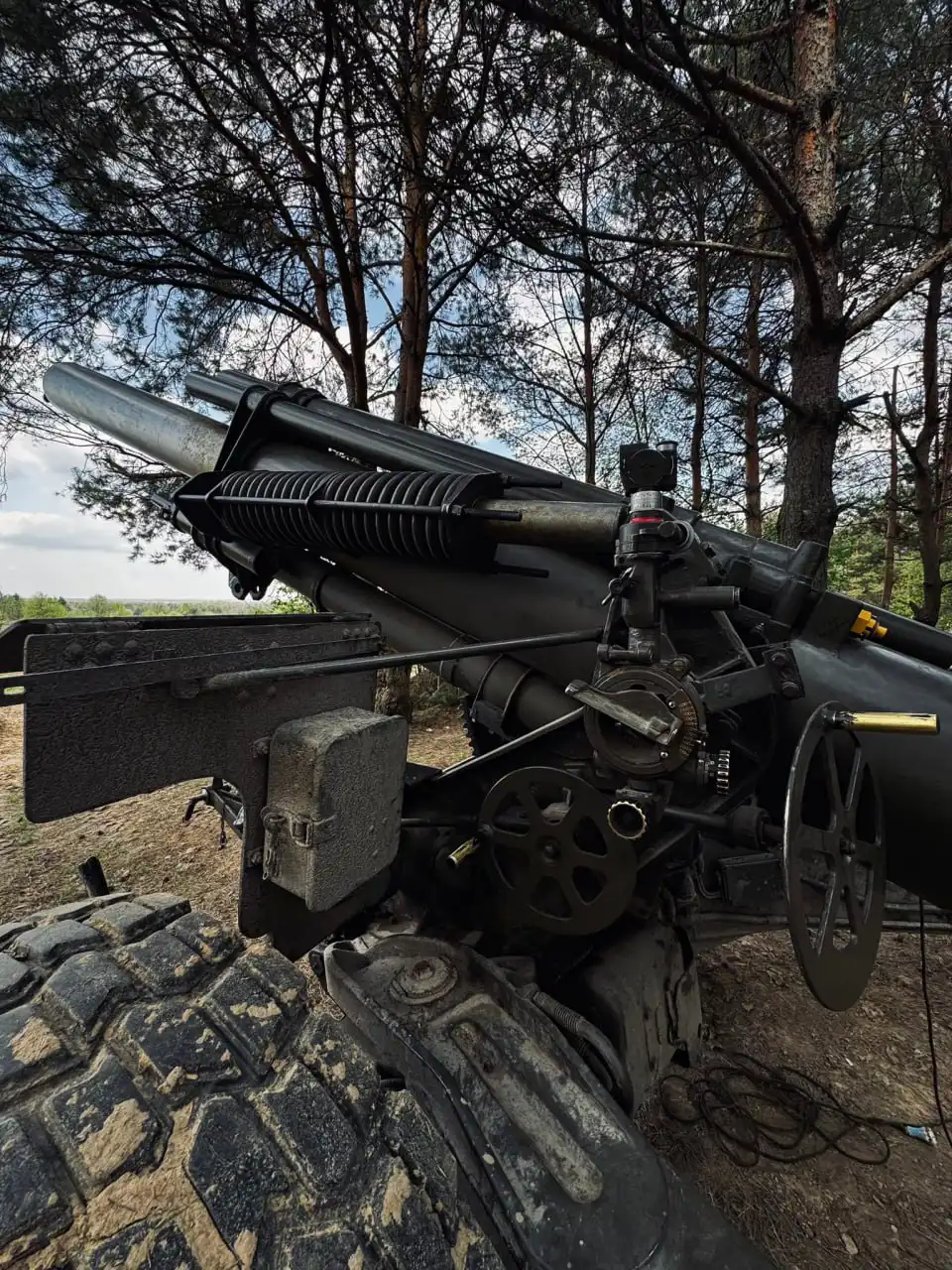 مدافع هاوتزر أمريكية عيار 155