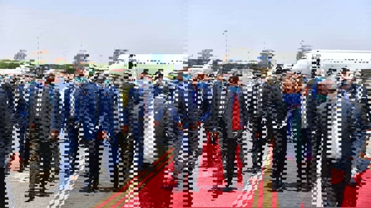 رئيس الحكومة المصرية يزور السودان لمناقشة أزمة سد النهضة