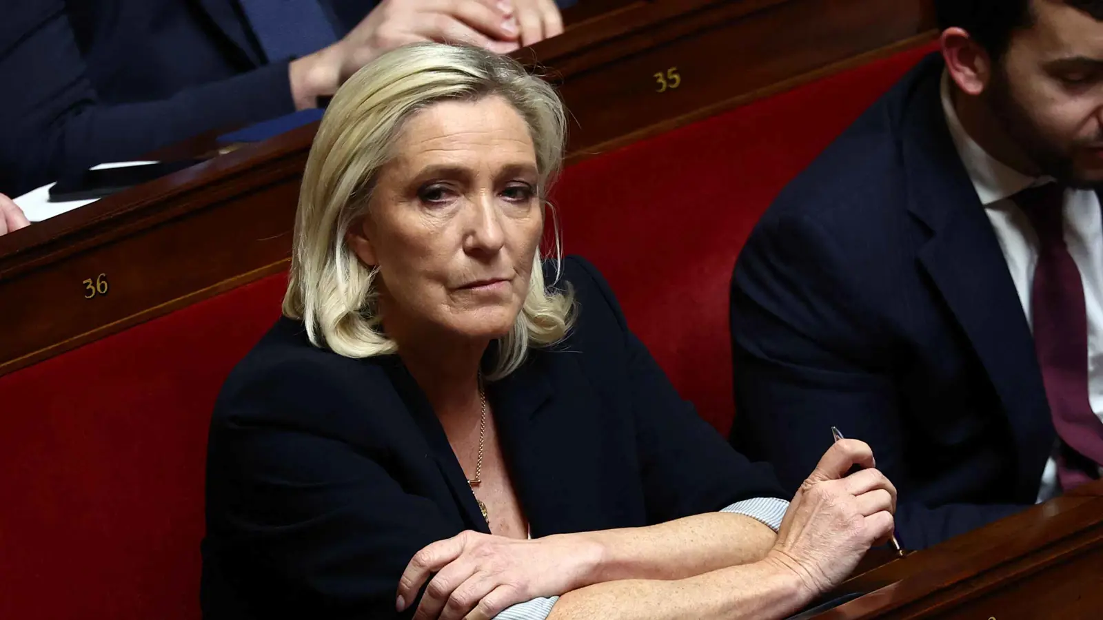 سياسية فرنسية: انتقاد ماسك للحكم على لوبان قد يفجر أزمة كبيرة