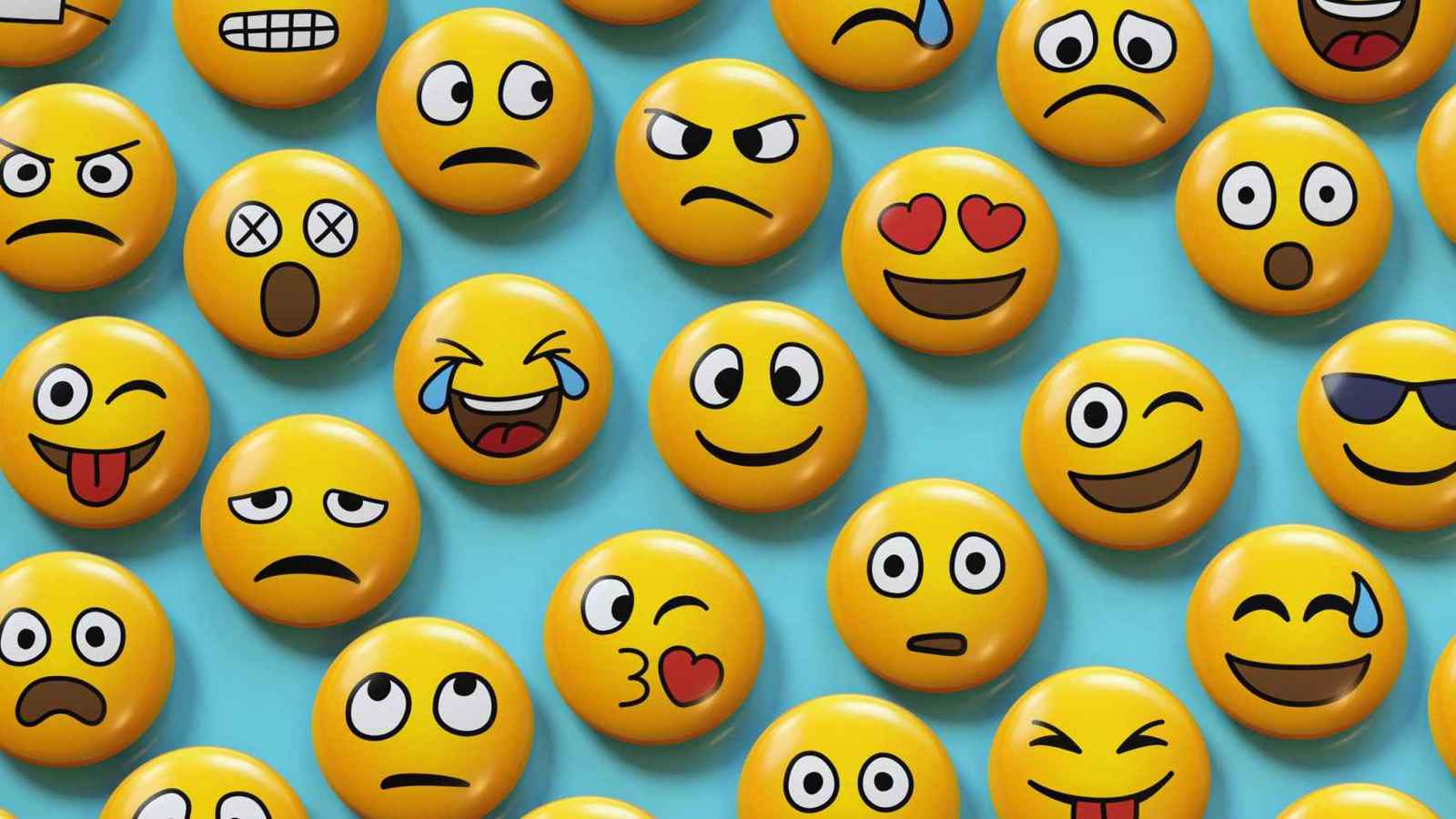 "ابتسامة" قد تُسيء فهمك.. احذر هذا "الإيموجي"