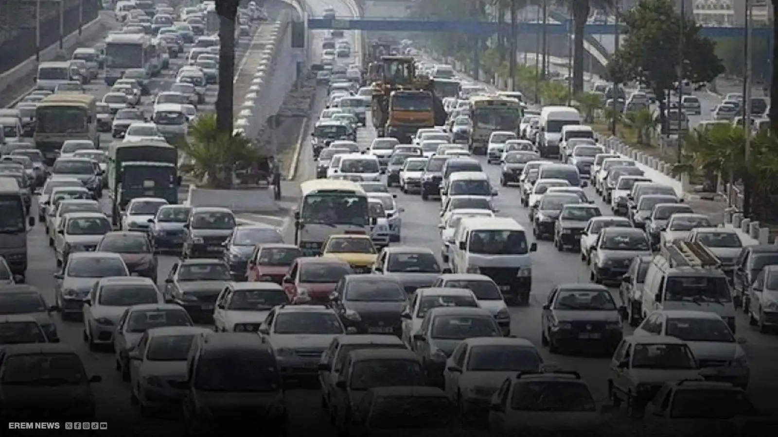 خطوة مثيرة للجدل في الجزائر.. تطبيقات النقل على حافة الإغلاق (فيديو إرم)