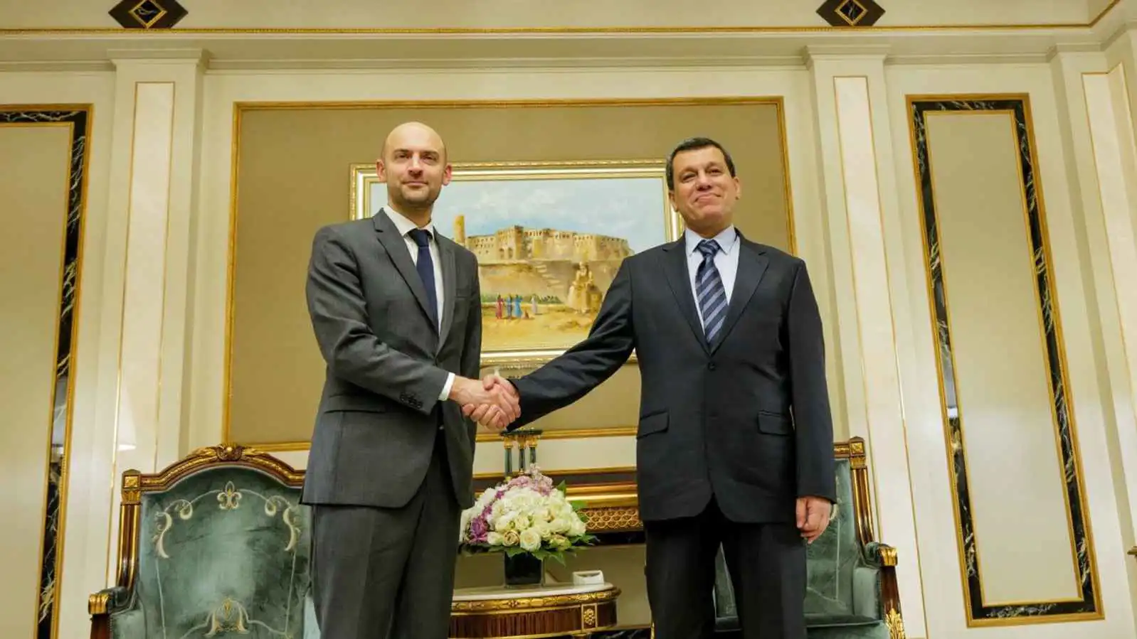 عبدي خلال لقائه بارو: ناقشنا حماية خصوصية المناطق الكردية في سوريا