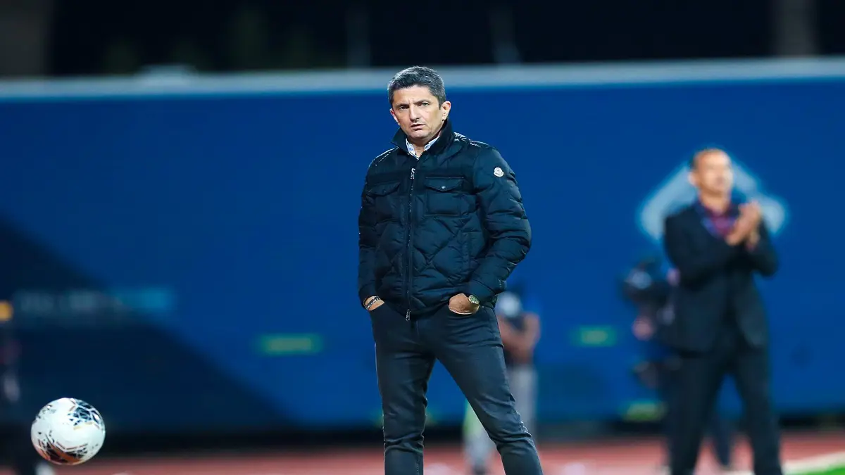 تطور جديد في موقف لوتشيسكو مع نادي الهلال السعودي