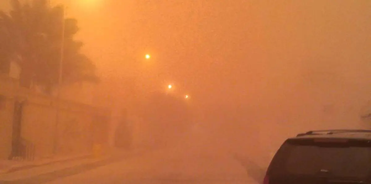 بالفيديو والصور.. عاصفة غبار قوية تضرب الرياض