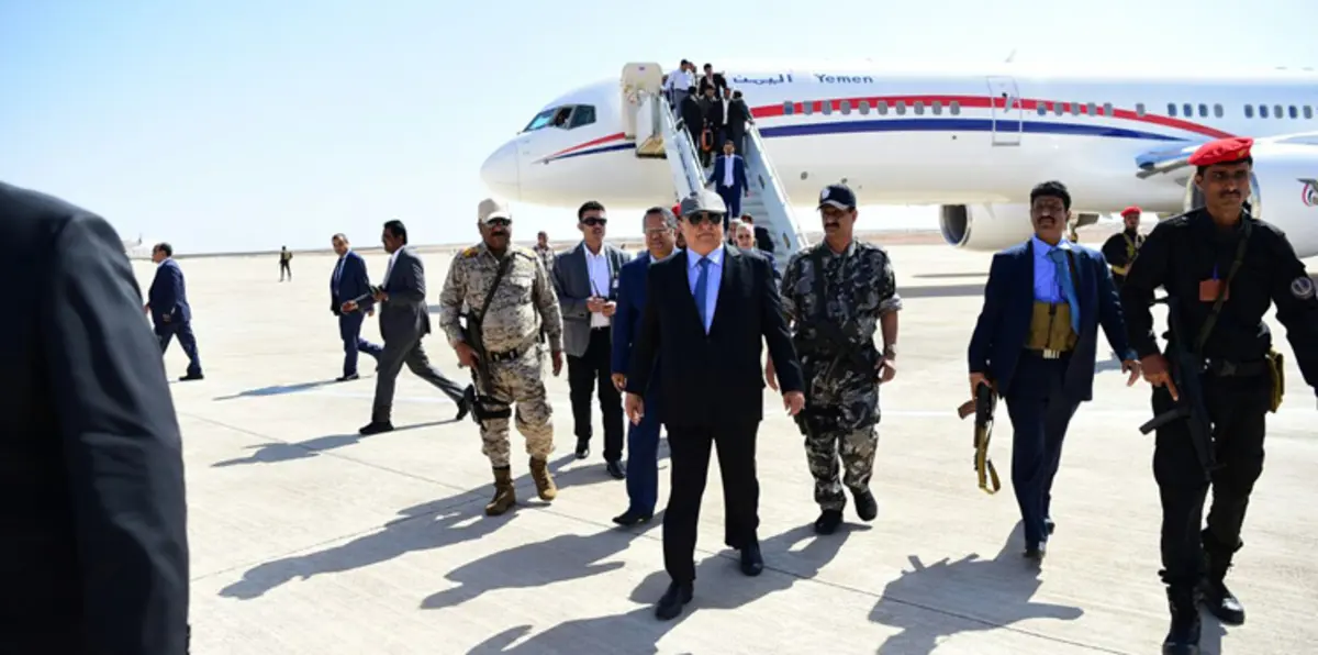 لأول مرة.. الرئيس اليمني يصل إلى حضرموت