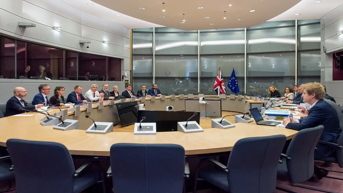 دول الاتحاد الأوروبي الـ27 تعطي الضوء الأخضر لمهمة التفاوض مع لندن بعد بريكست