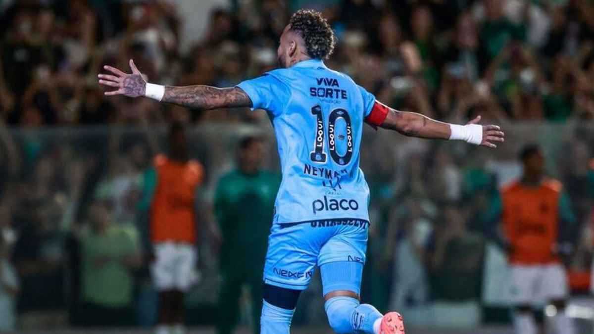 نيمار يسجل "هاترك" تاريخياً في فوز سانتوس على جوفنتودي (فيديو)