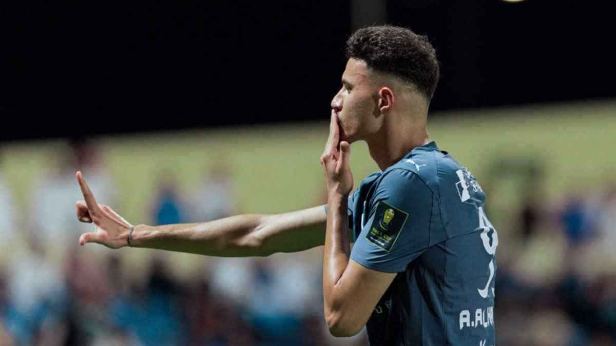 بعكس رغبة الجمهور.. سر دفاع إنزاغي عن عبدالله الحمدان 