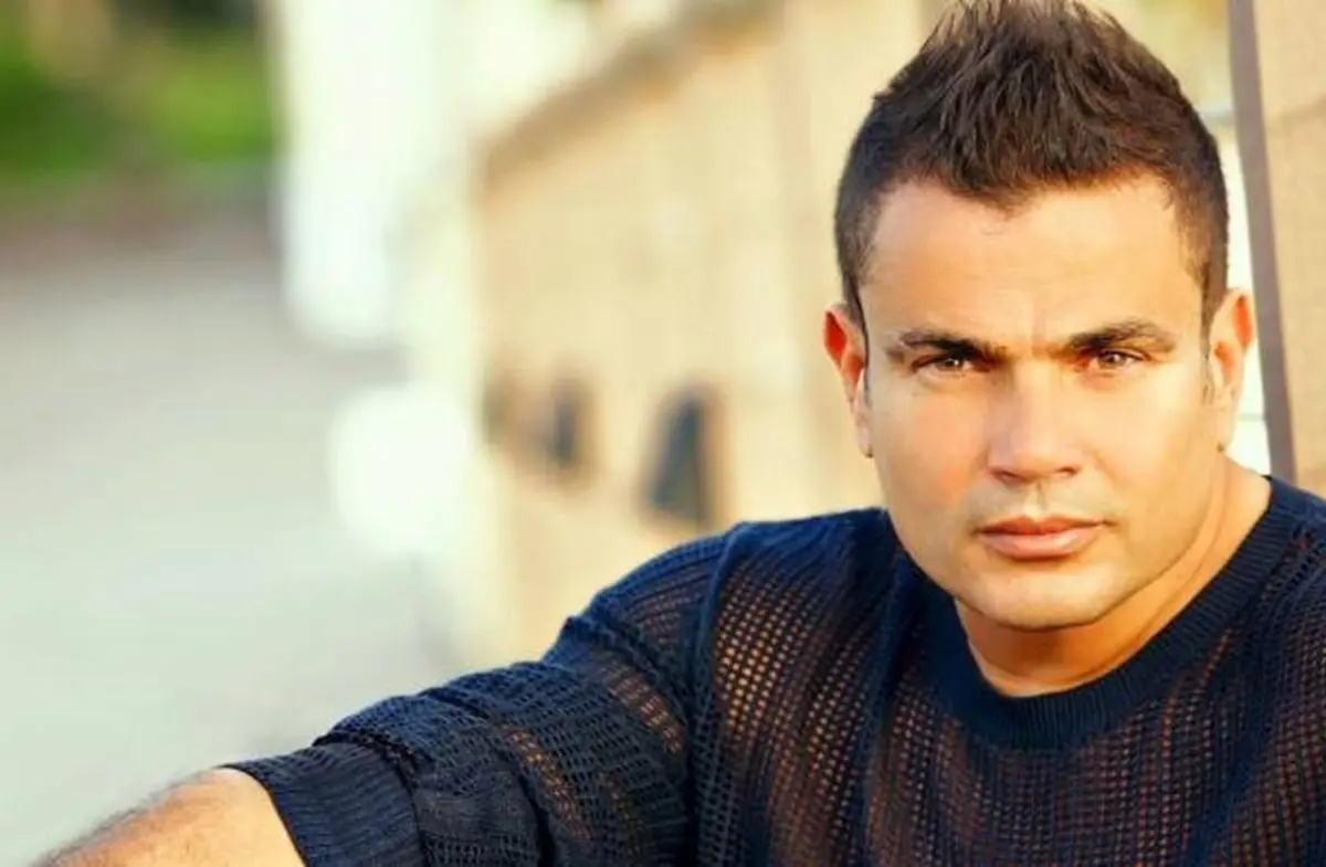 عمرو دياب يتصدر أفضل الألبومات بـ"أحلى وأحلى" (صور)