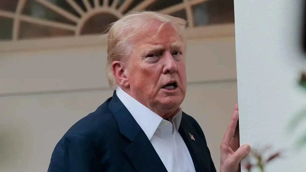 هل يخفي البيت الأبيض "سرا" عن صحة ترامب؟