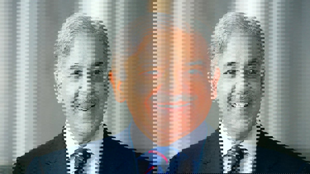 من هو شهباز شريف؟