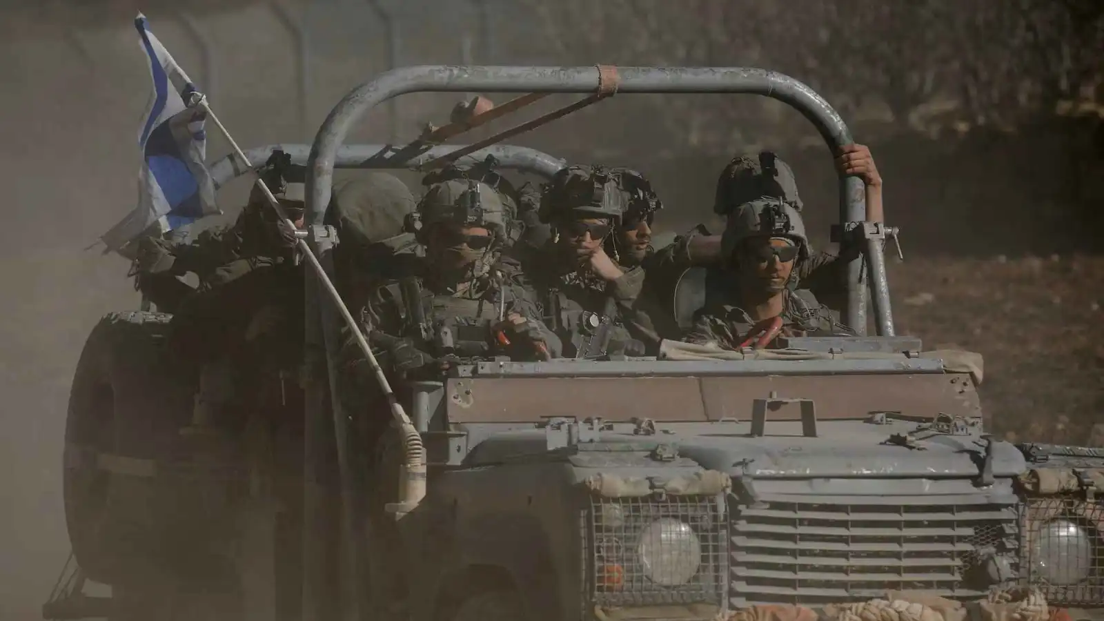 قوات إسرائيلية تطلق النيران باتجاه التل الأحمر في القنيطرة السورية