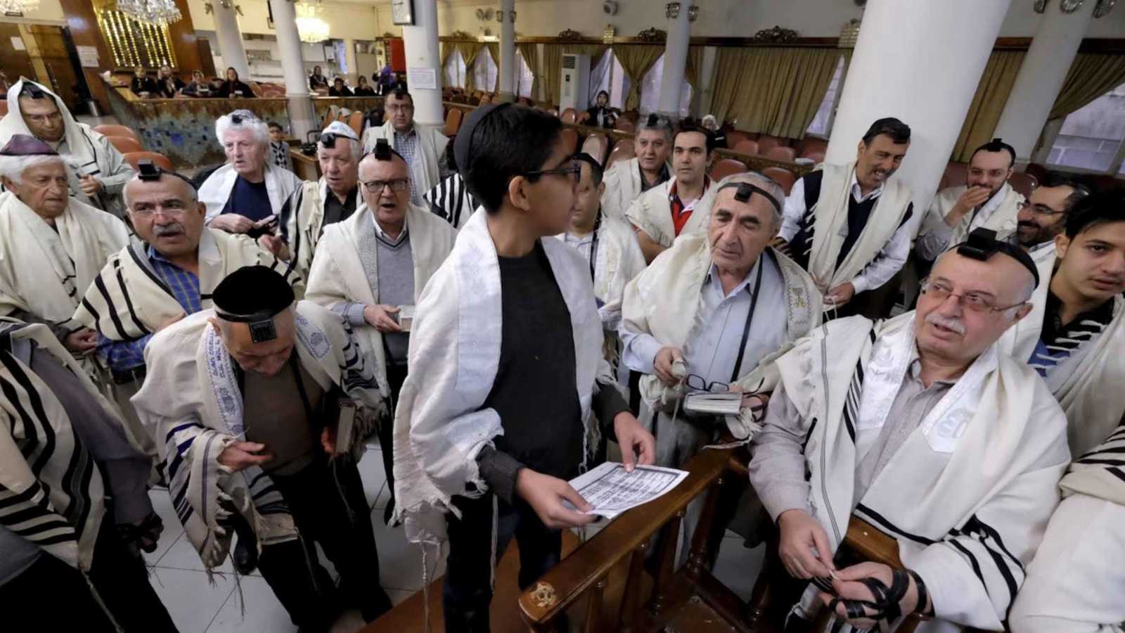 إيران تمنع مواطنيها اليهود من التواصل الرقمي مع إسرائيل